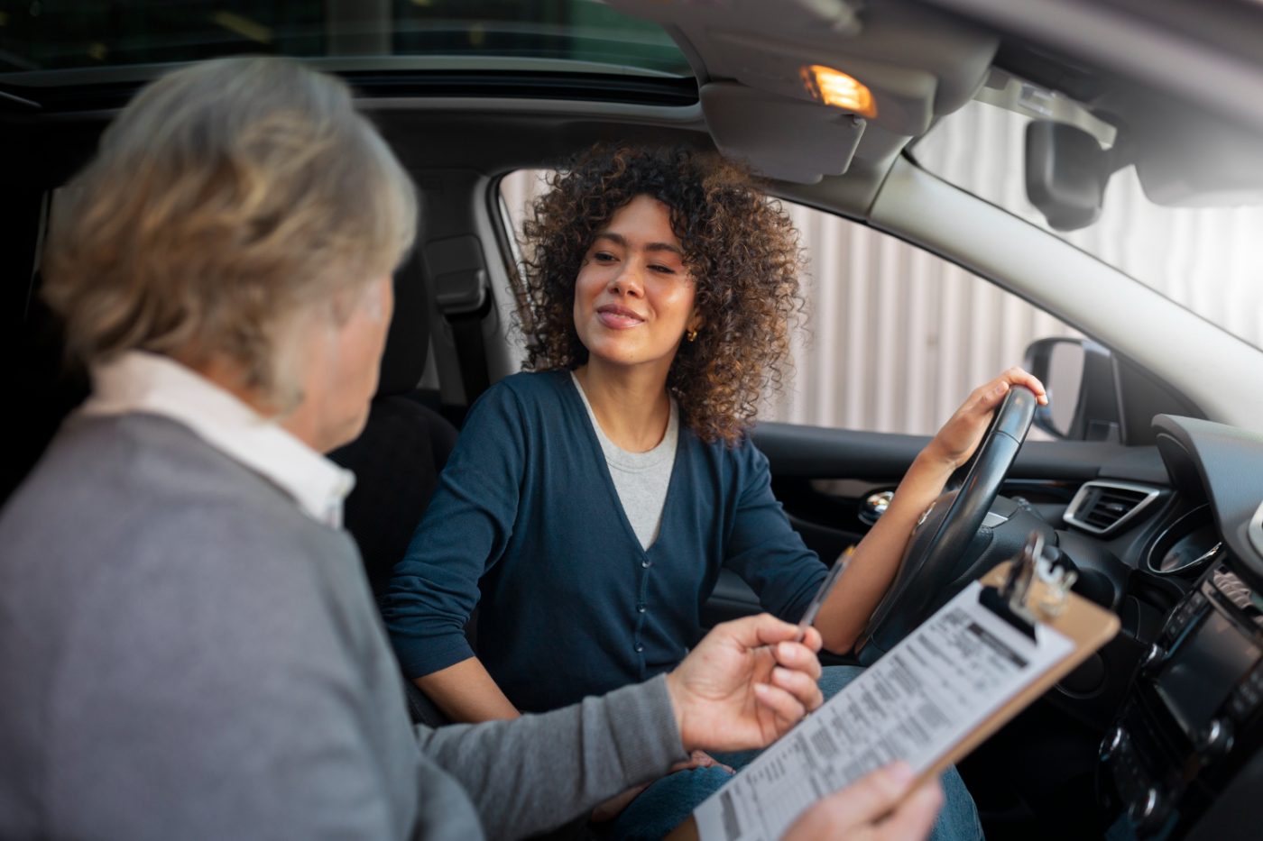 Woman manages to lease a car with bad credit